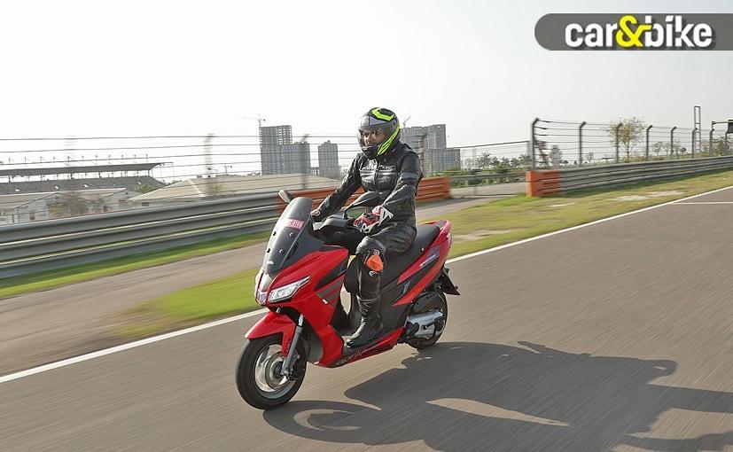 The 2022 CNB Viewers' Choice Scooter of the Year was the Aprilia SXR 125. Other scooters in the category were Suzuki Avenis 125 and the TVS Jupiter 125.