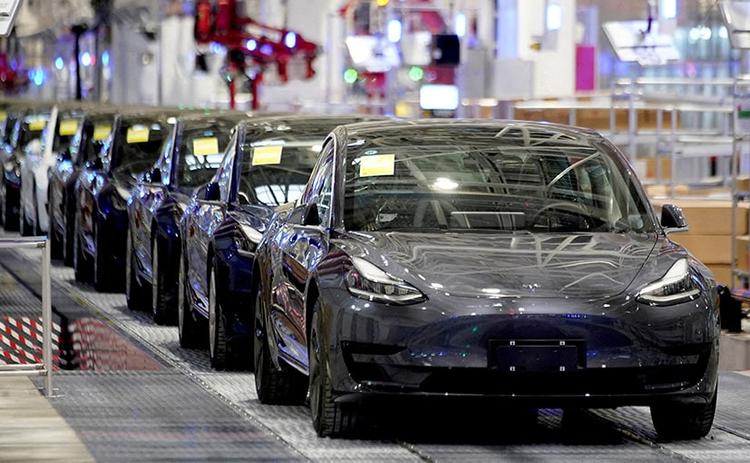 Tesla halted production at its Shanghai plant due to issues with securing parts for its electric vehicles.
