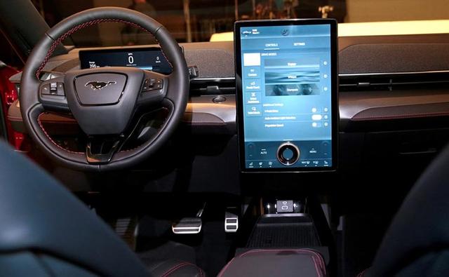 Your Connected Car Knows You. The Tussle For That Data's Hitting High Gear