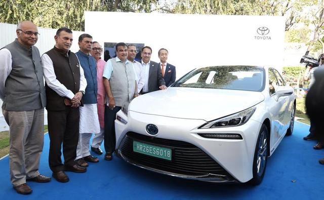 Gadkari Launches Pilot Study On Hydrogen Fuel Cell Electric Vehicle Toyota Mirai