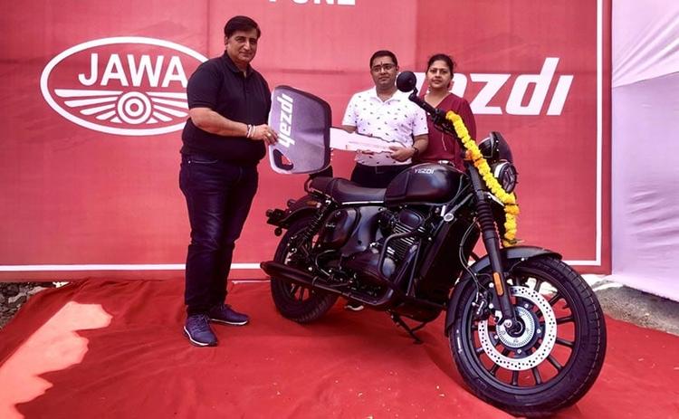 Classic Legends Celebrates Gudi Padwa By Delivering 500 Units Of Jawa & Yezdi Motorcycles Across Maharashtra