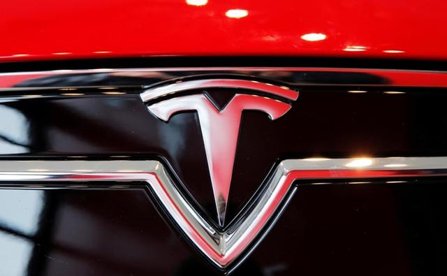 Tesla Inc on Saturday reported record electric vehicle deliveries for the first quarter, largely meeting analysts' estimates
