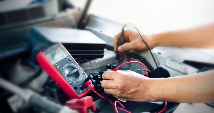 How To Check For Car Battery Leaks?