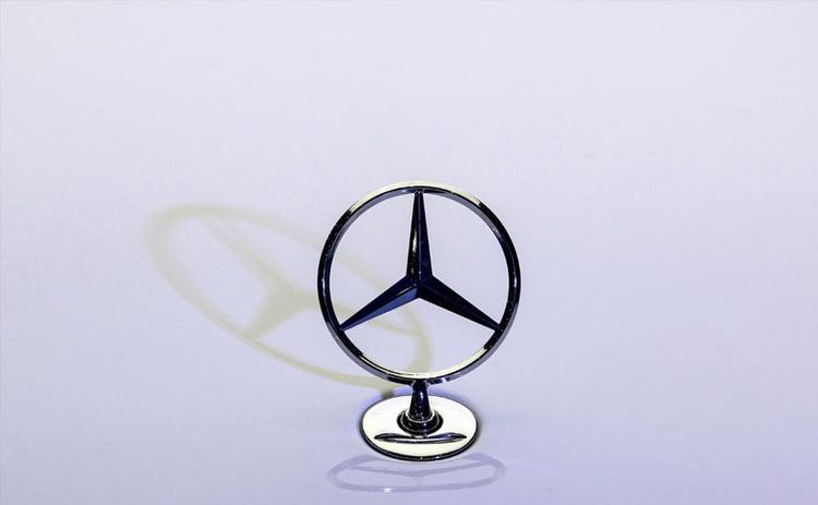 Mercedes-Benz is betting that an expanding pool of young new millionaires will drive demand for luxury cars in India, creating faster sales growth than for mass market cars