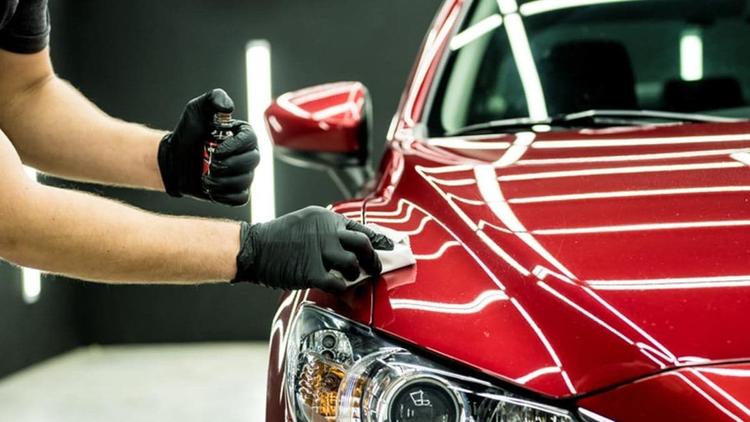 Teflon coating is a paint protection coating that helps in the treatment of the car and is recommended by many professionals and car detailing shops.