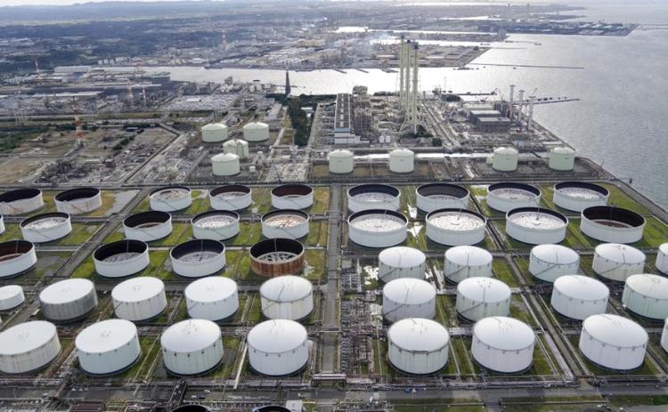 EU May Clinch Summit Deal To Embargo Russian Oil Shipments