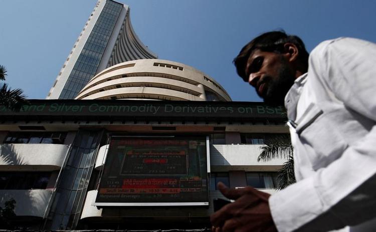 Indian Shares Settle Higher On Auto, Tech Rally