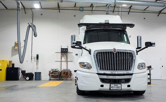 For companies working to make self-driving trucks a near-term reality, all roads lead to Texas.