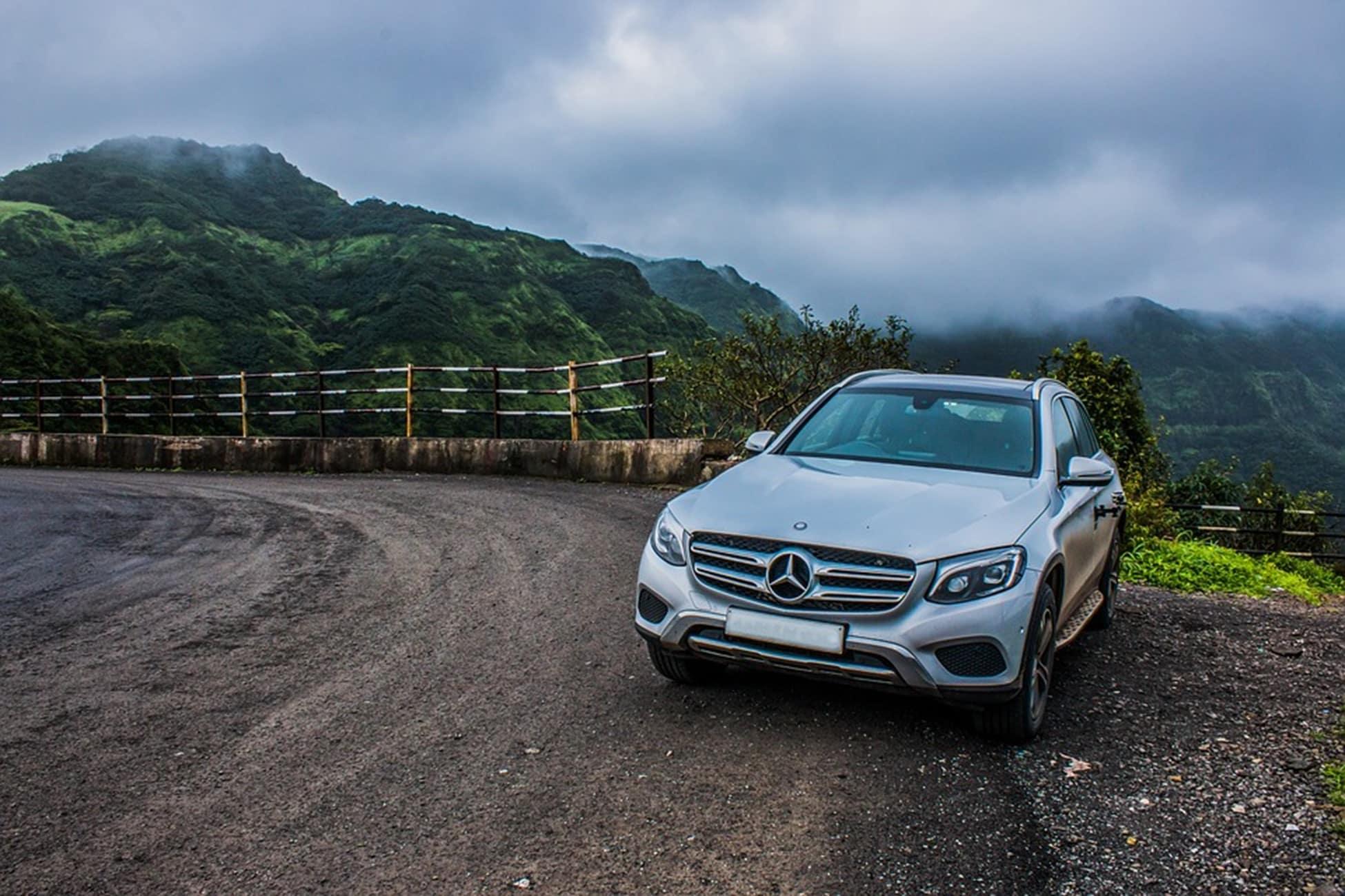 How To Choose The Right Car For Your Next Drive To The Nearest Hill Station?