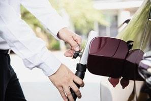 Amidst the rising fuel price, don't all of us look for ways to pump out more from our car's fuel economy? Check out these tried and tested tips to improve your car's fuel economy!