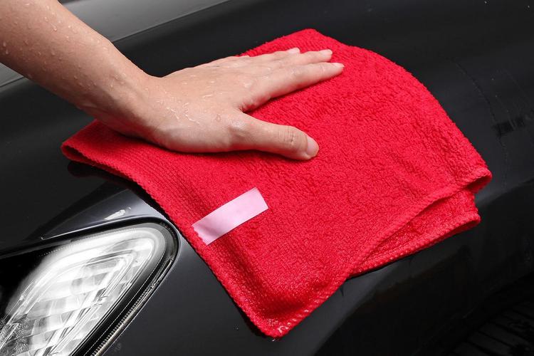 Everything You Need to Know About Microfibre Towels and Car Care.
