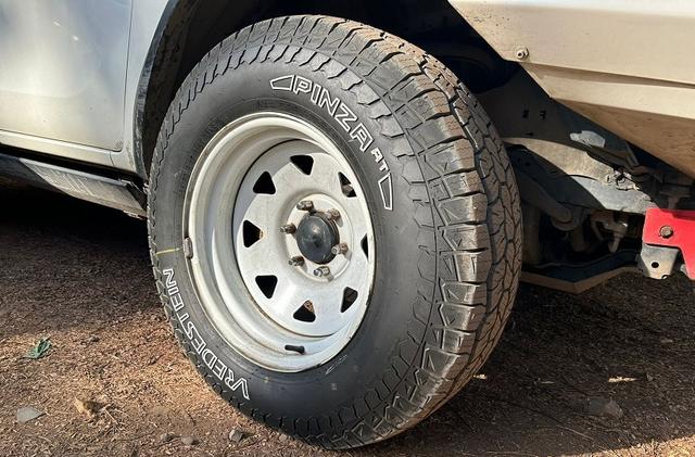 टायरों का भारत में अपोलो टायर्स के वड़ोदरा और आंध्र प्रदेश प्लांट में तैयार किया जाएगा.