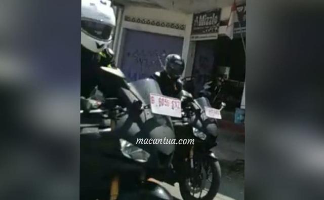 Next Generation Yamaha YZF-R25 Spotted Testing In Indonesia