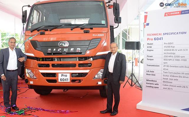 Expanding its heavy duty truck portfolio, Eicher Trucks and Buses, part of VE Commercial Vehicles (VECV) has introduced the two new offerings in the Pro 6000 series. The manufacturer has launched the new Eicher Pro 6049 and Eicher Pro 6041 in the 49 tonne and 41 tonne segments respectively. The Pro 6041 truck is a first-of-its-kind offering in the segment and has been positioned as an upgrade for customers that use 37 tonne trucks. Eicher says both trucks carry a host of technological advancements, and is underpinned by a new platform and suspension.