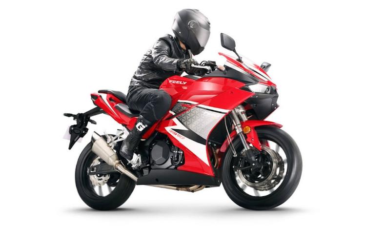 Chinese Firm Feely revealed a new 450 cc motorcycle, which will be launched sometime later in the year. And no! It will not be coming to India.