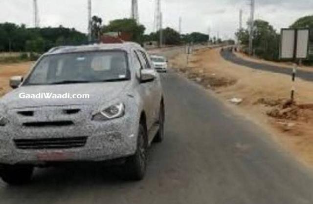 The Isuzu MU-X facelift has been spotted testing in India for the first time. The SUV will come with a bunch of exterior and interior updates, and is expected to be launched in 2019.