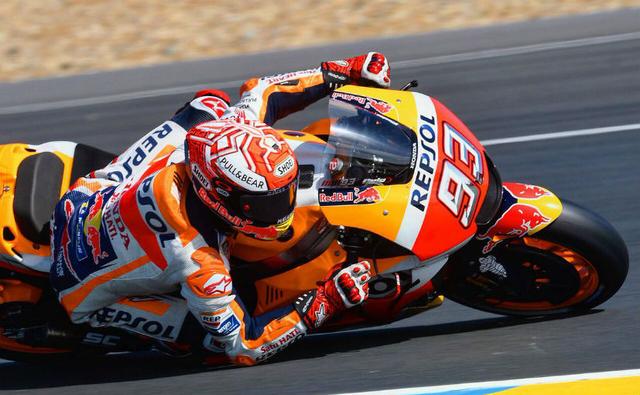 Repsol Honda's Marc Marquez took his third consecutive win of the 2018 MotoGP season, sealing the victory at Le Mans. The Spaniard started second on the grid behind Tech 3 Yamaha's Johann Zarco managed to take a late lead almost halfway into the race and then went on to secure yet another win for the season. Finishing behind Marquez were Danil Petrucci of Pramac Ducati finishing second, by a gap of 2.7 seconds, while Valentino Rossi made a strong recovery to third, having start sixth on the grid.