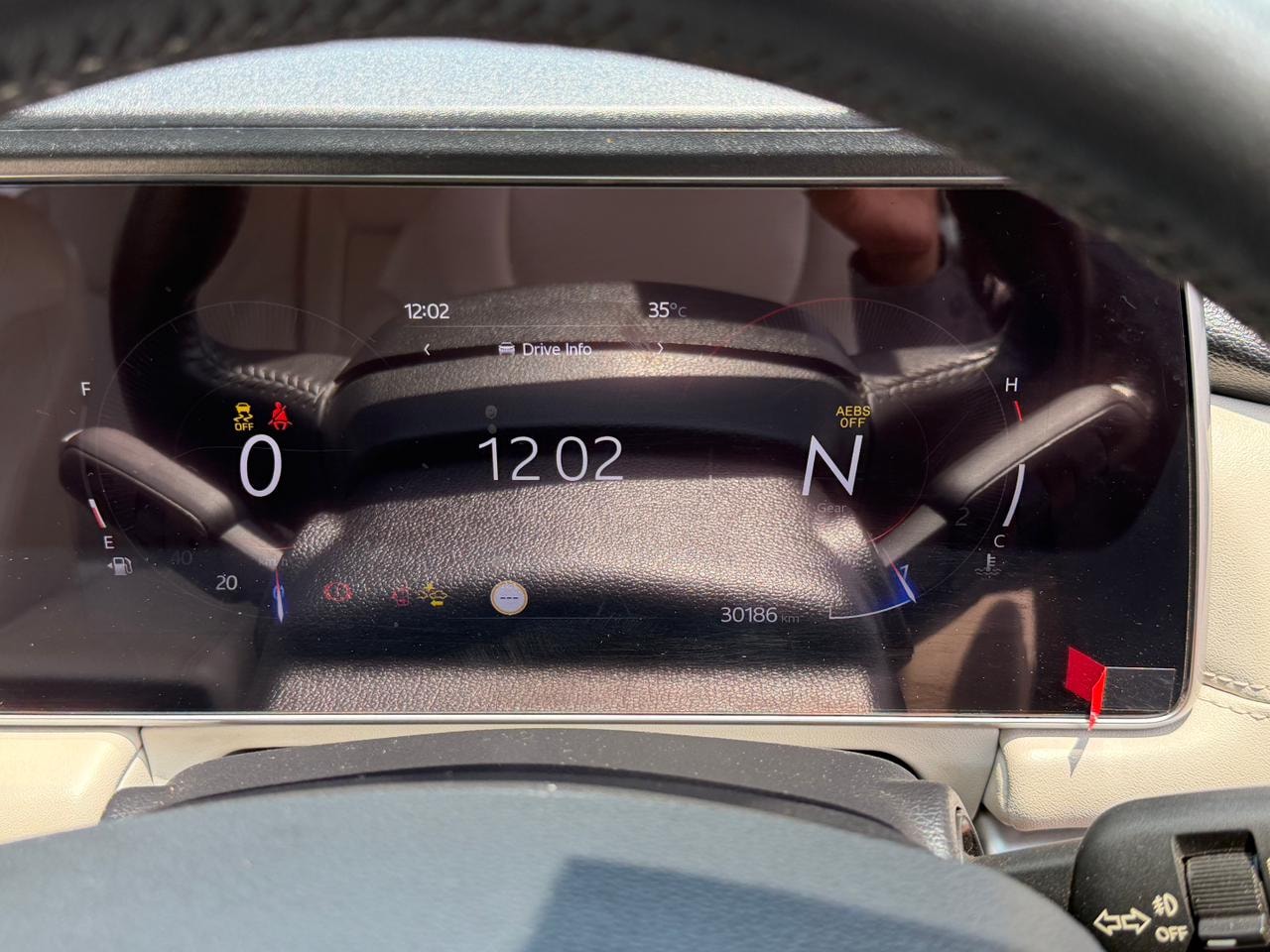 Used 2022 Mahindra XUV700 Used 2022 Mahindra XUV700