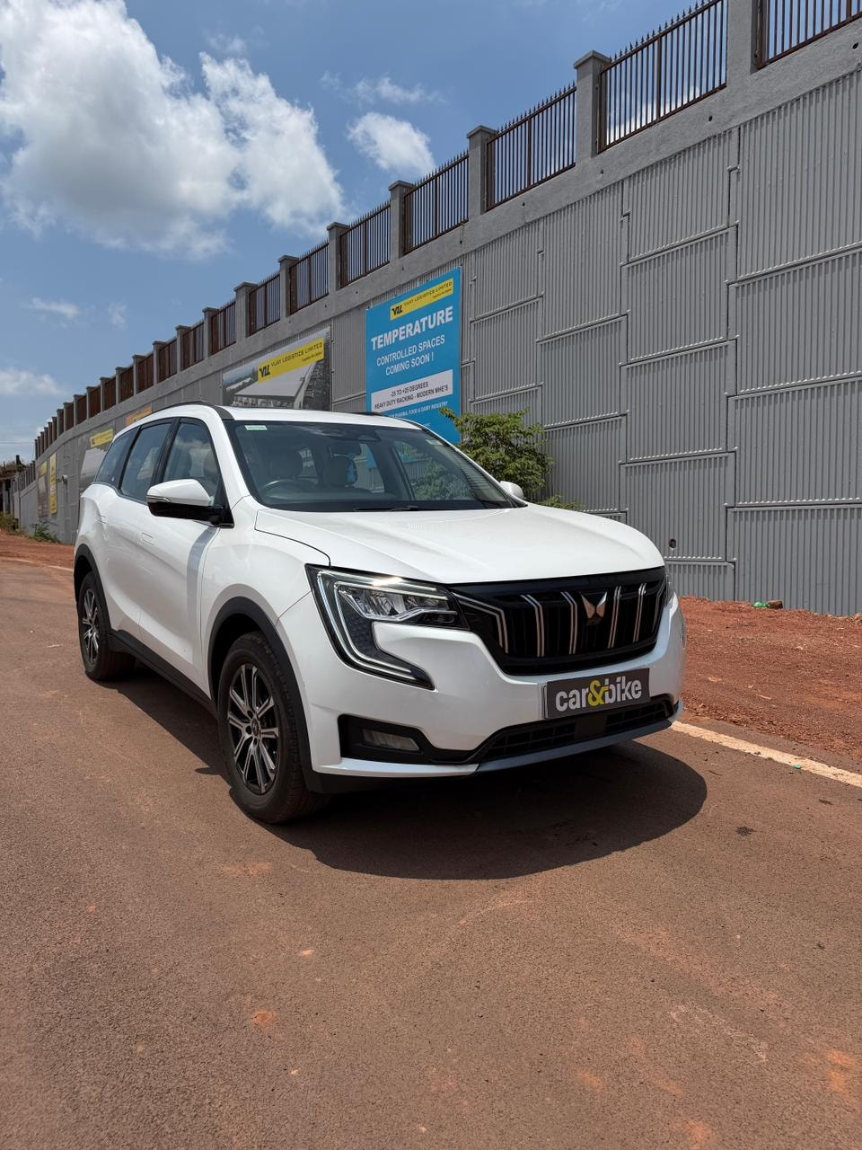 Used 2022 Mahindra XUV700 Used 2022 Mahindra XUV700