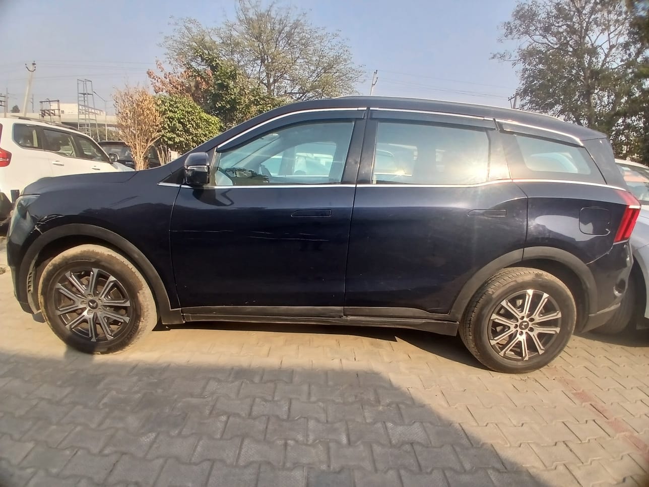 Used 2023 Mahindra XUV700 Used 2023 Mahindra XUV700