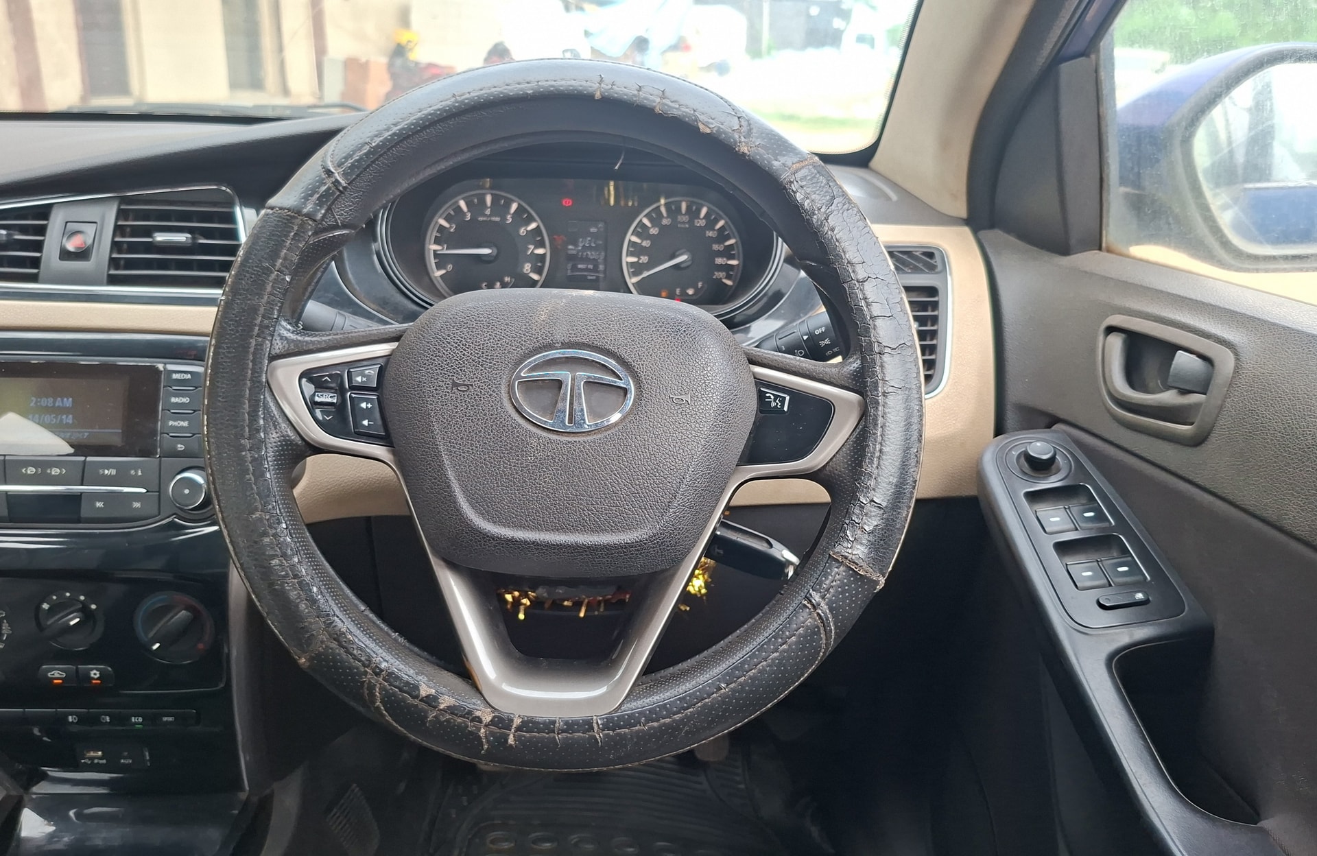 View 2015 Tata Zest XM Petrol Image 12 Used 2015 Tata Zest XM Petrol Image 12