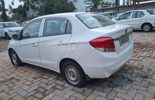 View Honda Amaze Image 10 Used Honda Amaze Image 10