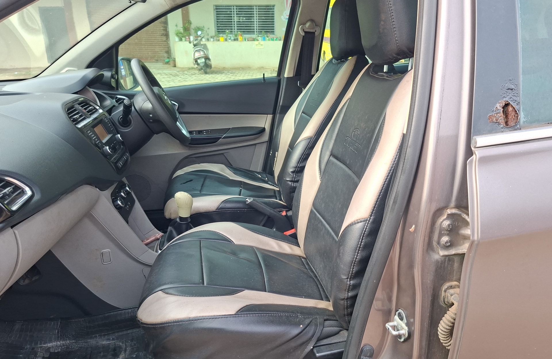 Used 2017 Tata Tiago Used 2017 Tata Tiago