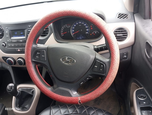 View Hyundai Xcent Image 10 Used Hyundai Xcent Image 10