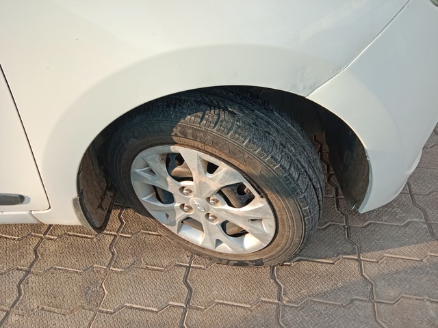 View Hyundai Grand i10 Image 15 Used Hyundai Grand i10 Image 15