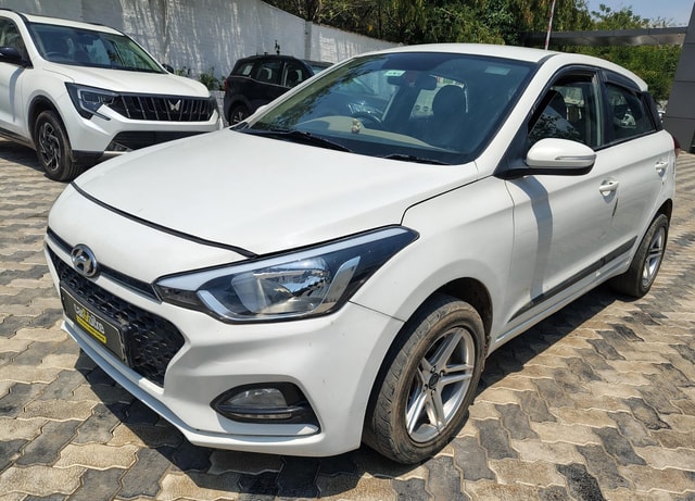 View Hyundai i20 Active Image 16 Used Hyundai i20 Active Image 16