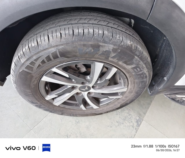 View Mahindra XUV700 Image 9 Used Mahindra XUV700 Image 9