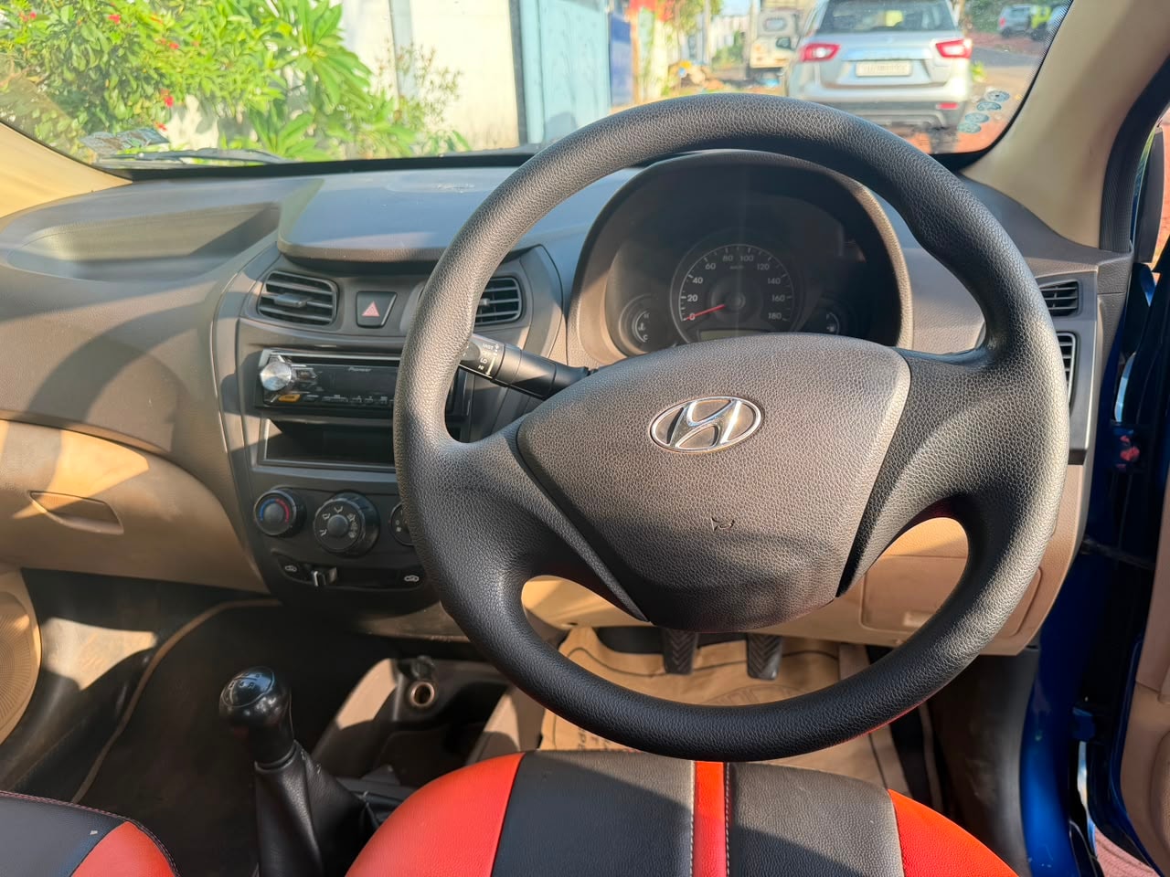 Used 2012 Hyundai EON Used 2012 Hyundai EON
