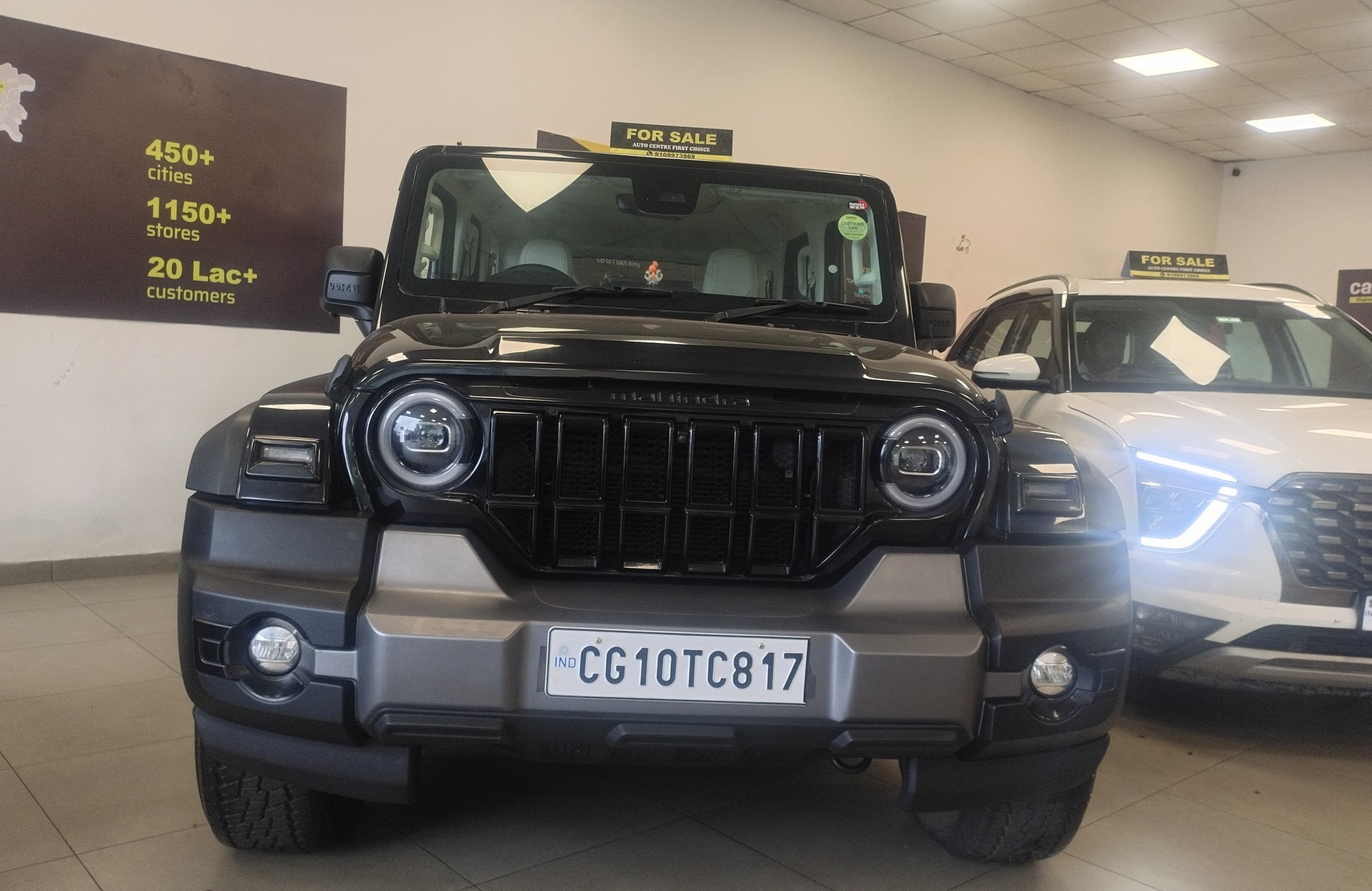 View 2025 Mahindra Thar Roxx AX7L Diesel 2WD AT Image 2 Used 2025 Mahindra Thar Roxx AX7L Diesel 2WD AT Image 2