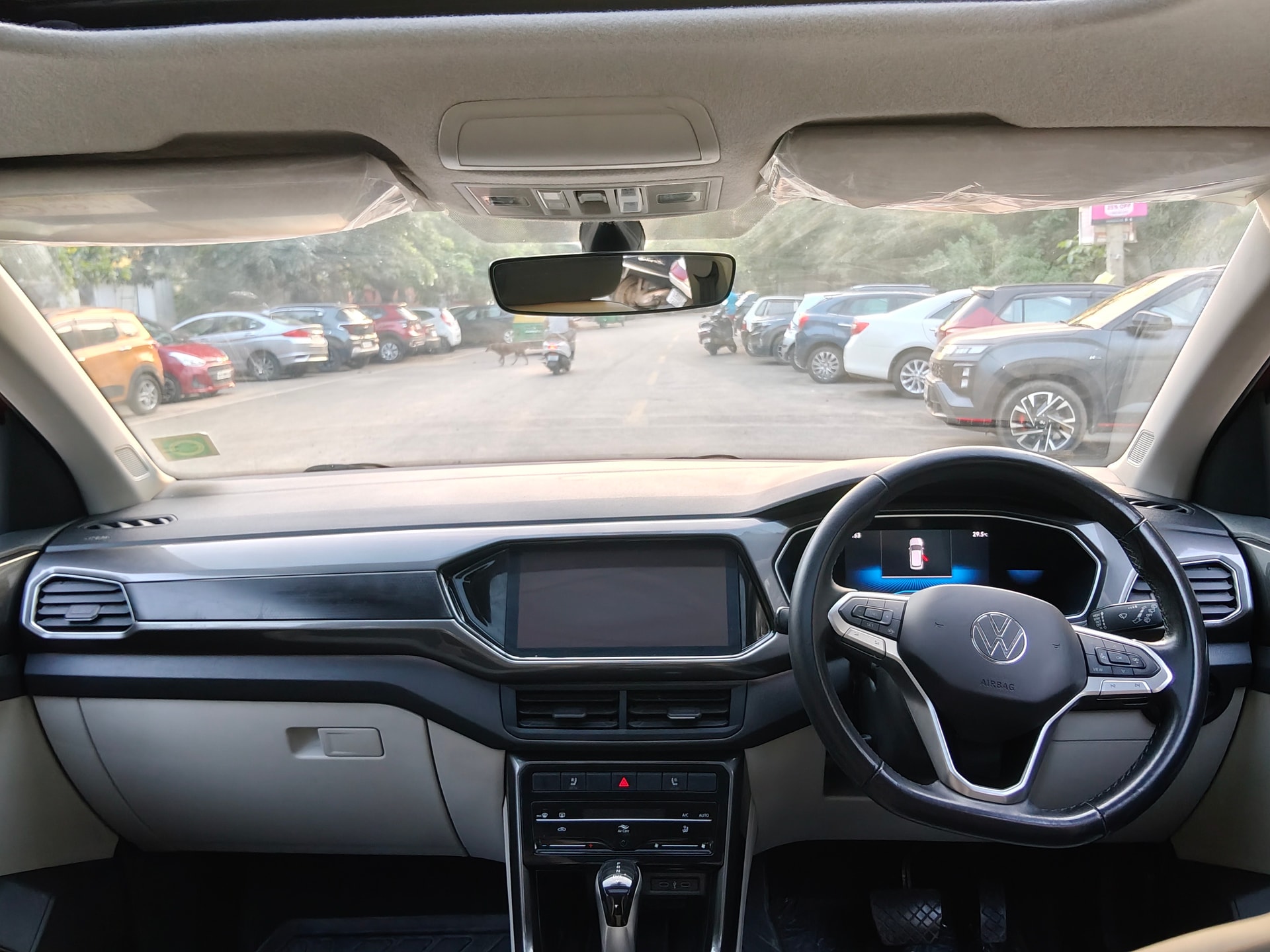 Used 2022 Volkswagen Taigun Used 2022 Volkswagen Taigun