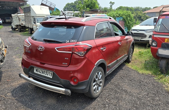 View Hyundai i20 Active Image 10 Used Hyundai i20 Active Image 10