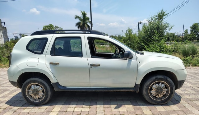 View Renault Duster Image 8 Used Renault Duster Image 8