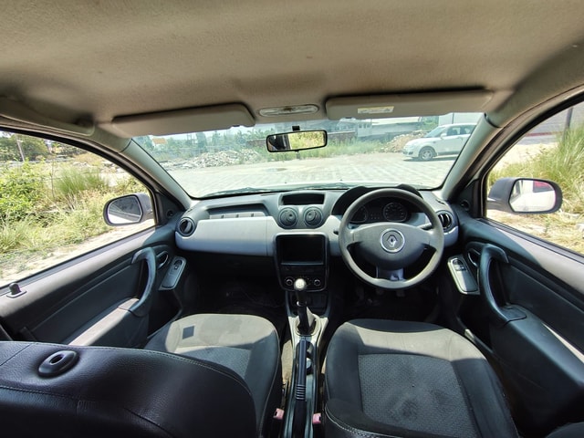 View Renault Duster Image 9 Used Renault Duster Image 9