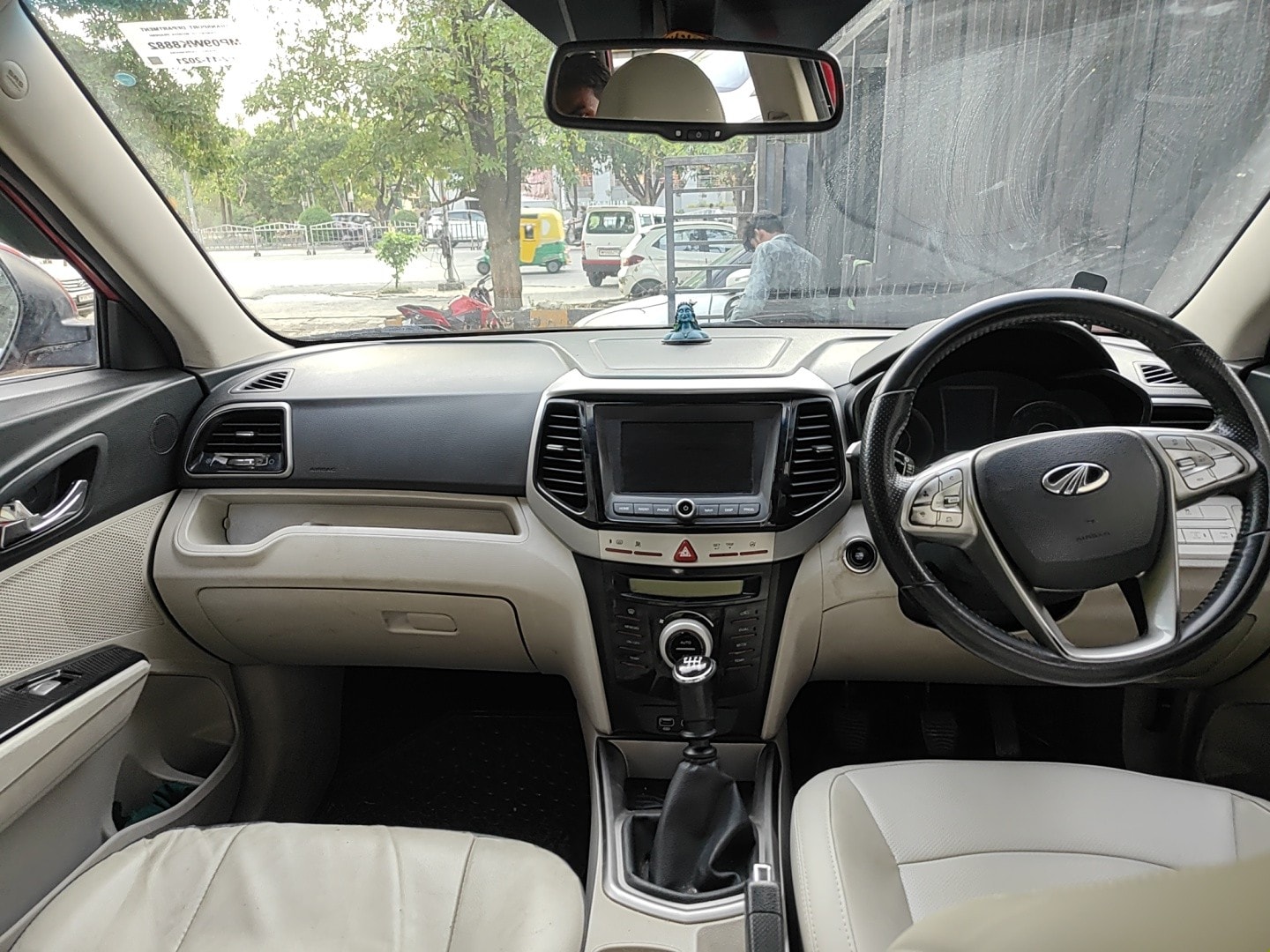 Used 2021 Mahindra XUV300 Used 2021 Mahindra XUV300