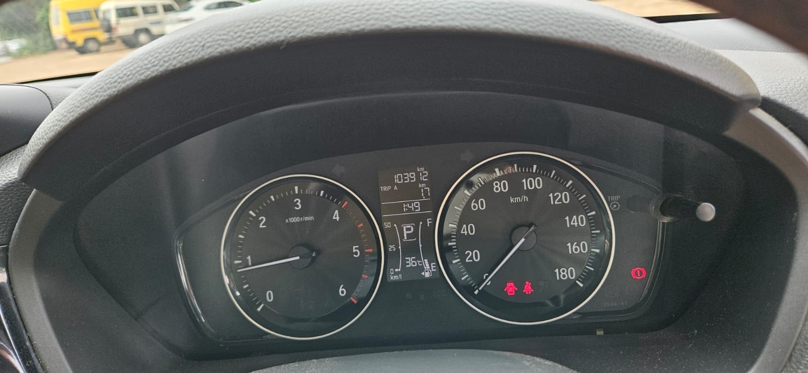 View 2018 Honda Amaze 1.5 V AT i-DTEC Image 7 Used 2018 Honda Amaze 1.5 V AT i-DTEC Image 7