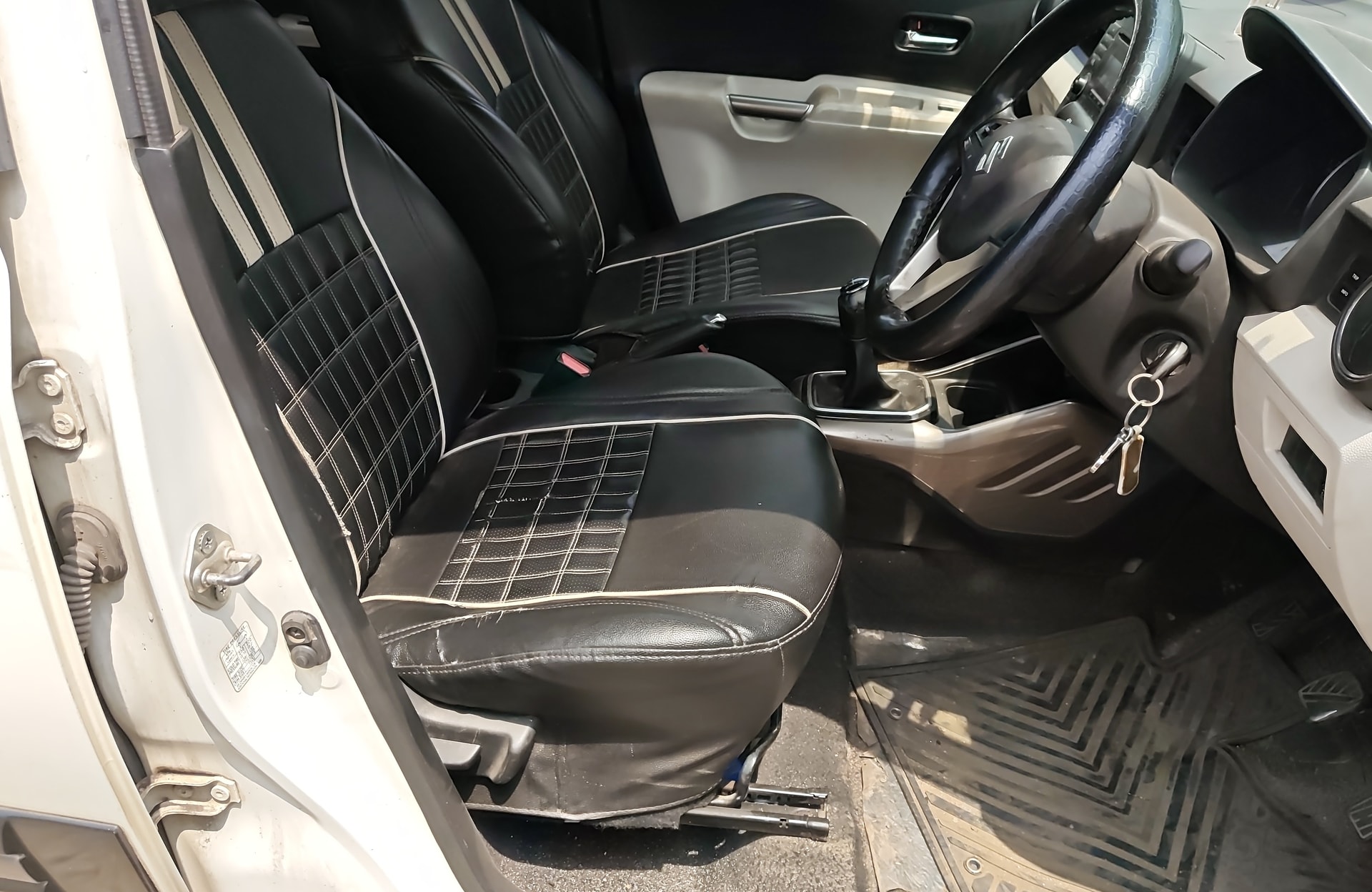 Used 2017 Maruti Suzuki Ignis Used 2017 Maruti Suzuki Ignis