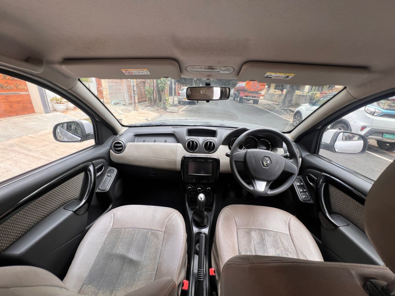 Used 2016 Renault Lodgy Used 2016 Renault Lodgy
