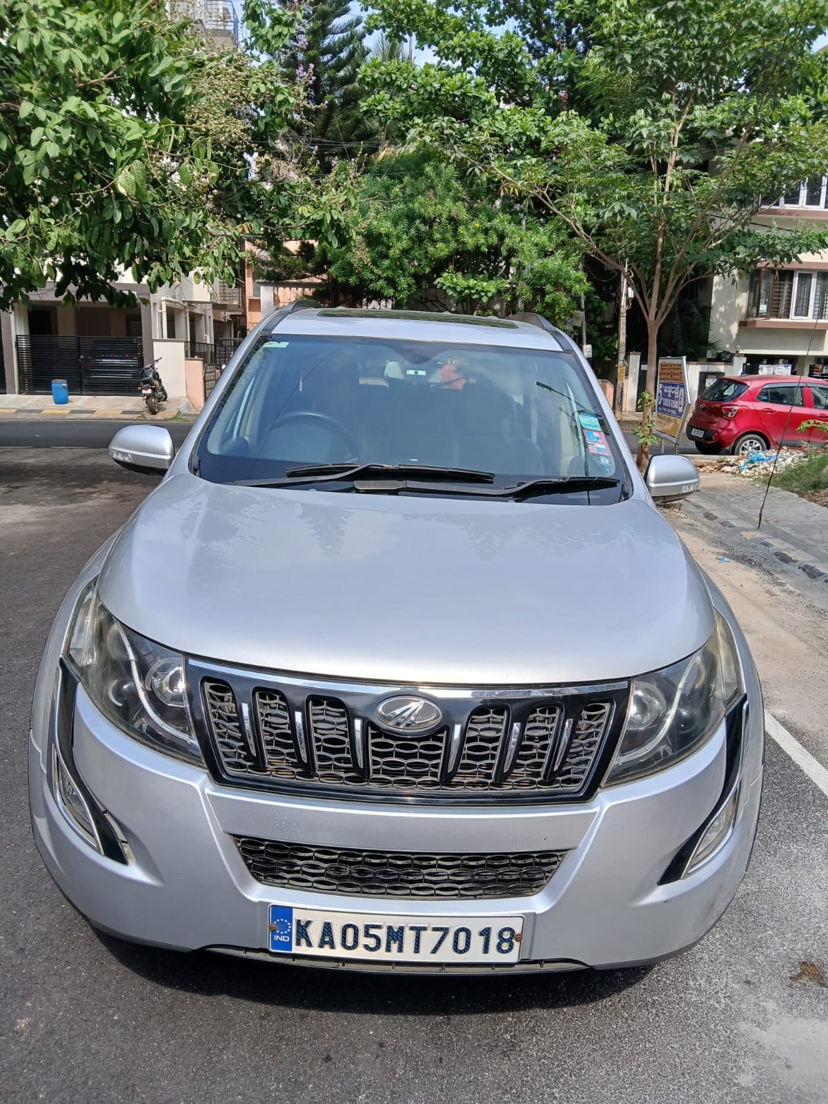 XUV500 image 2 XUV500 image 2