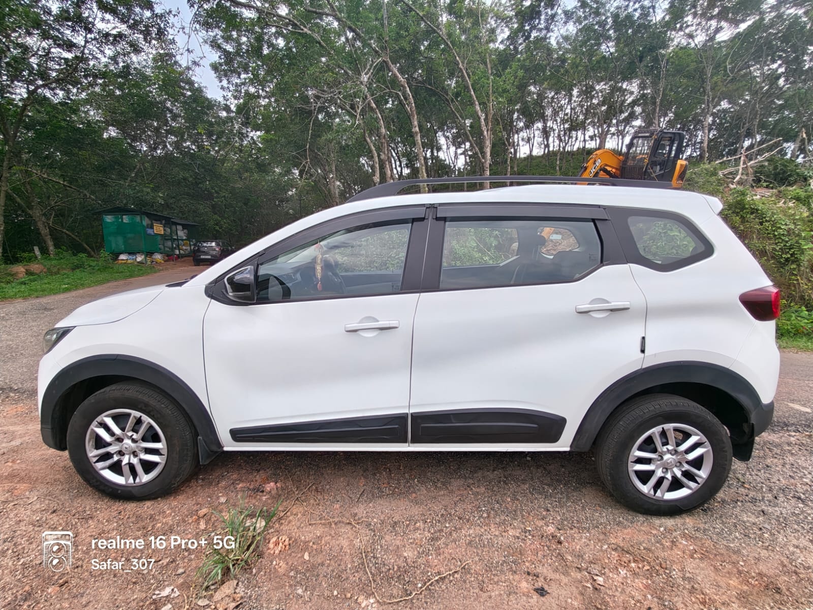 Used 2021 Renault Triber Used 2021 Renault Triber