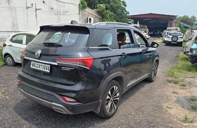 View MG Hector Plus Image 10 Used MG Hector Plus Image 10