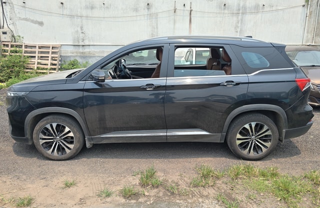 View MG Hector Plus Image 6 Used MG Hector Plus Image 6