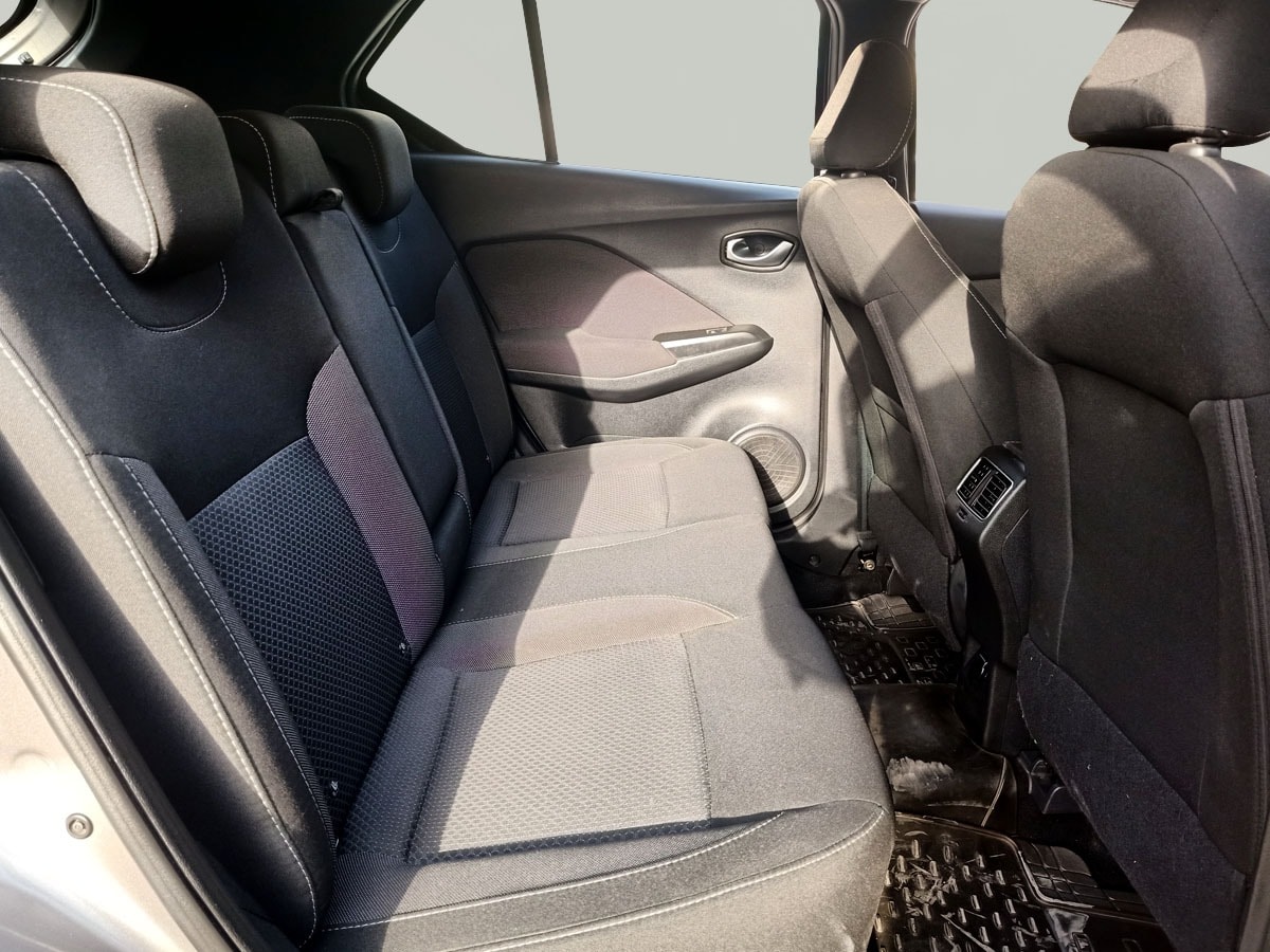 Used 2022 Nissan Kicks Used 2022 Nissan Kicks