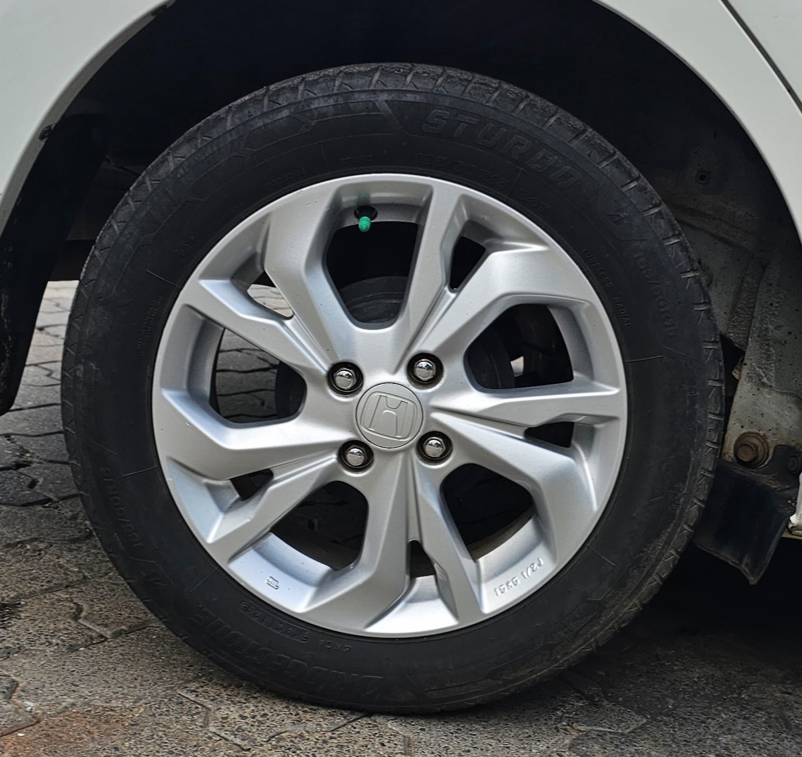 View 2019 Honda Amaze 1.5 V AT i-DTEC Image 16 Used 2019 Honda Amaze 1.5 V AT i-DTEC Image 16