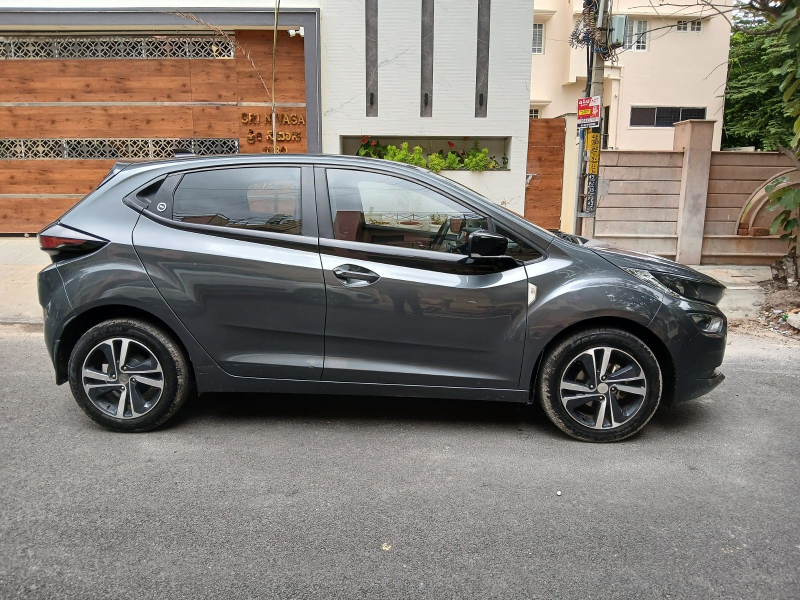 Used 2023 Tata Altroz Used 2023 Tata Altroz