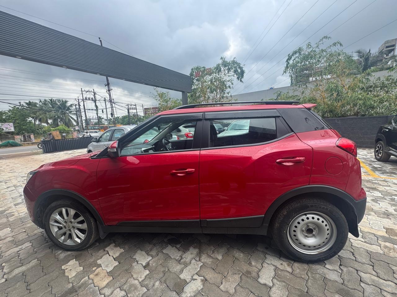 Used 2020 Mahindra XUV300 Used 2020 Mahindra XUV300