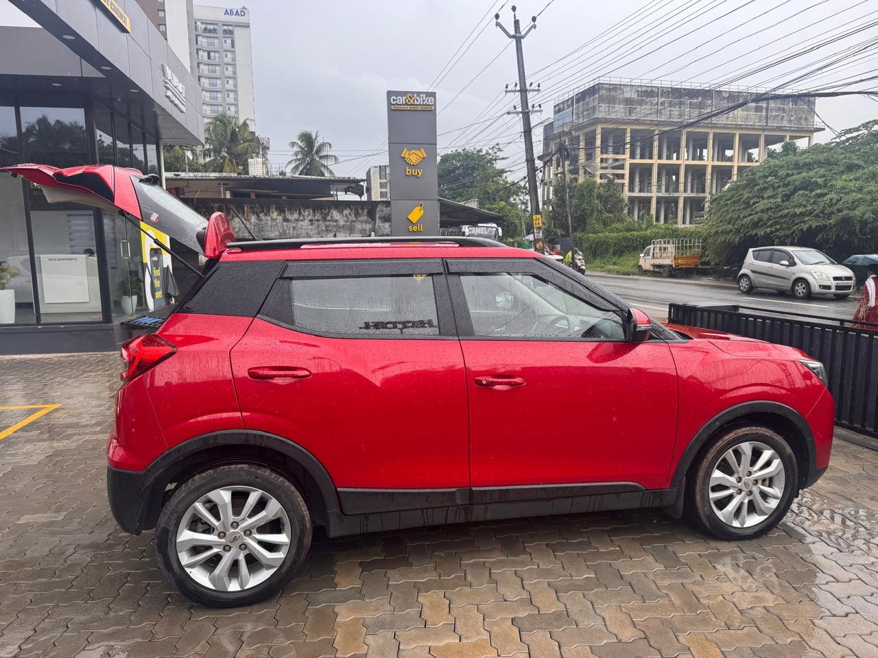Used 2020 Mahindra XUV300 Used 2020 Mahindra XUV300